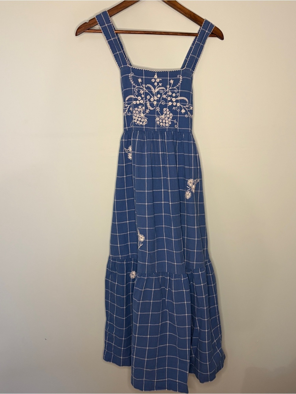 Madewell Embroidered Cicely Tiered Midi Dress in Plaid - Picture 4 of 14